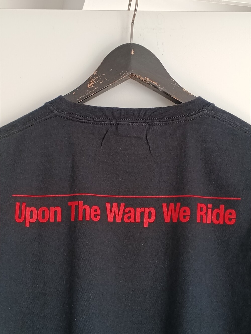 Vintage Y2K The Sword Metal Band Shirt Fruit of the Loom 20.5x26 - Picture 4 of 6